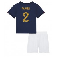 Dres Francuska Benjamin Pavard #2 Domaci za djecu SP 2022 Kratak Rukav (+ kratke hlače)